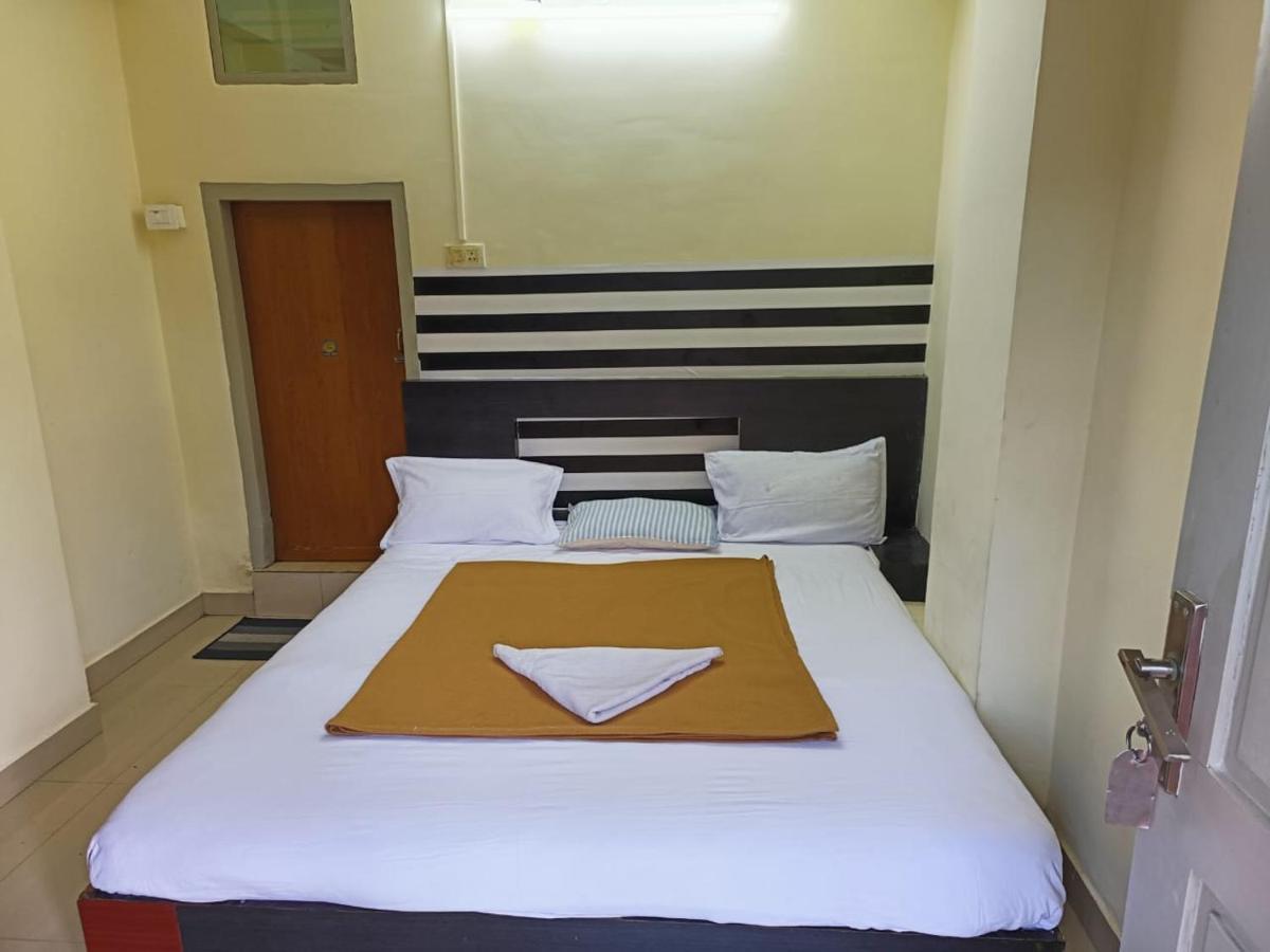 Hotel Orginal Residency โกลลัม ภายนอก รูปภาพ